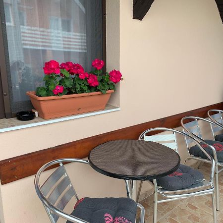 בלטונללה Nagcsalados Rozsa Apartman מראה חיצוני תמונה