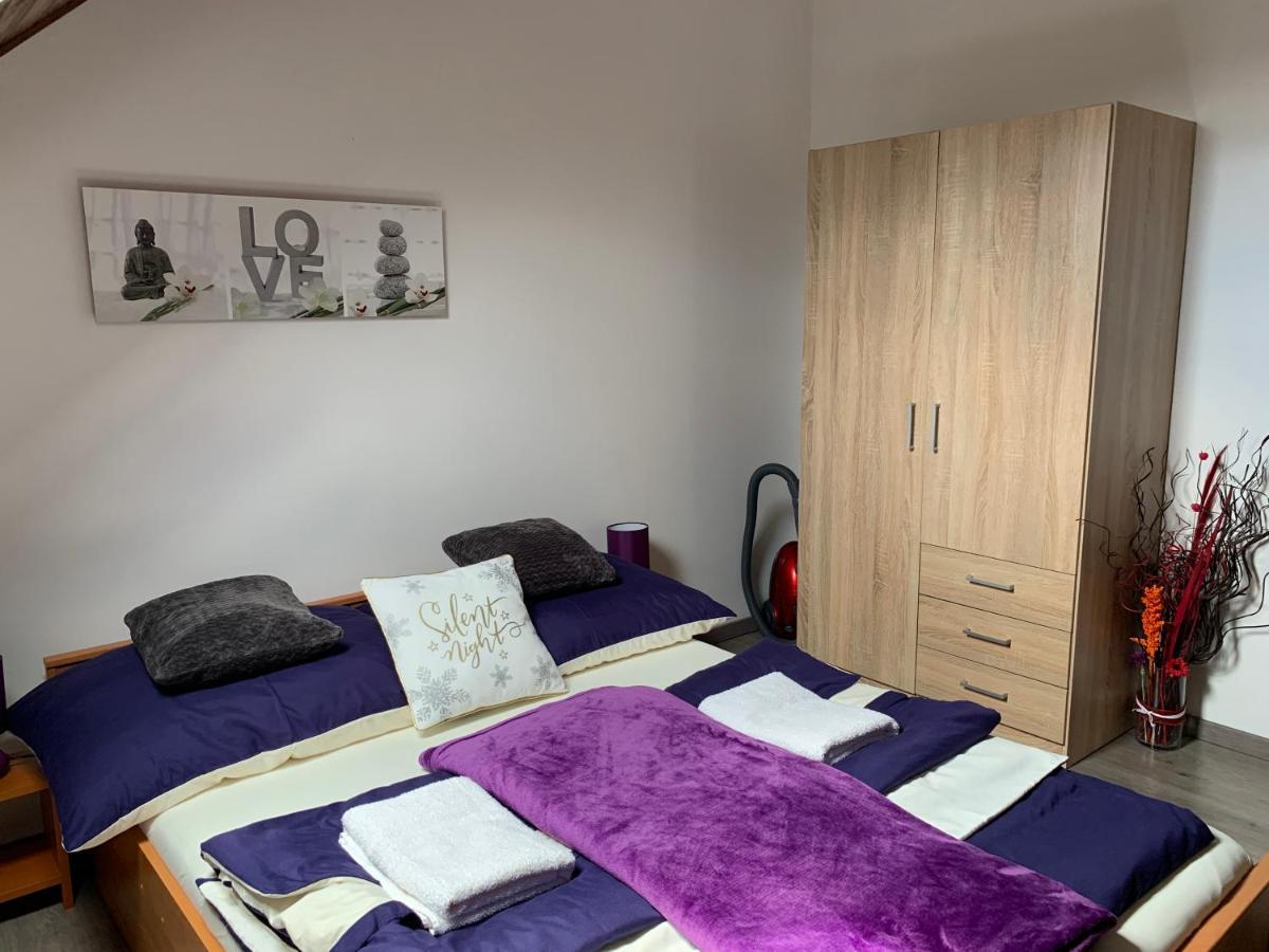 בלטונללה Nagcsalados Rozsa Apartman מראה חיצוני תמונה