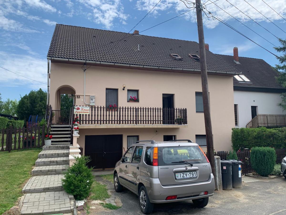 בלטונללה Nagcsalados Rozsa Apartman מראה חיצוני תמונה