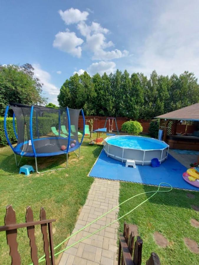 בלטונללה Nagcsalados Rozsa Apartman מראה חיצוני תמונה