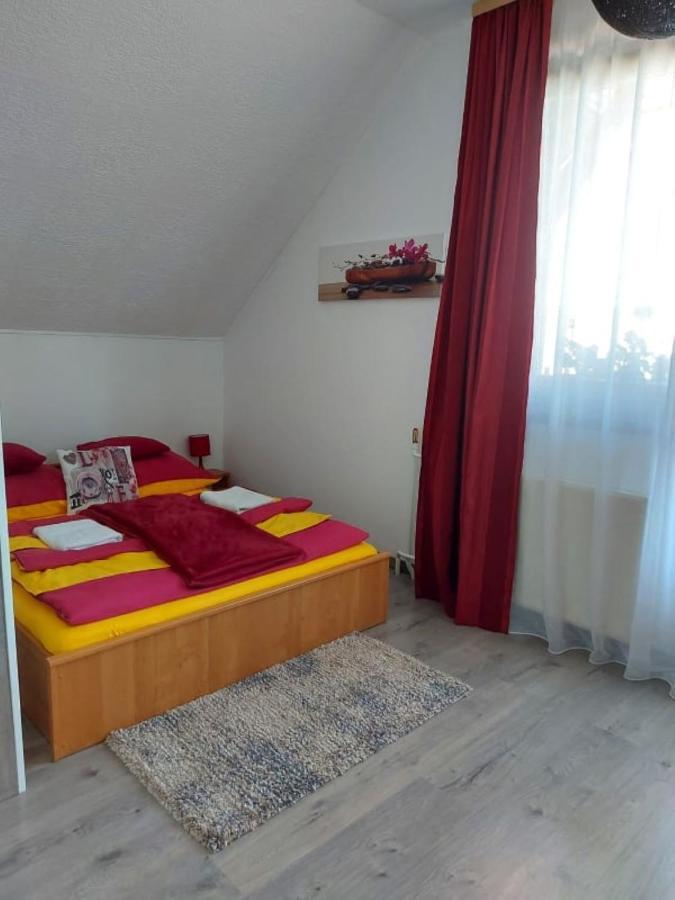 בלטונללה Nagcsalados Rozsa Apartman מראה חיצוני תמונה