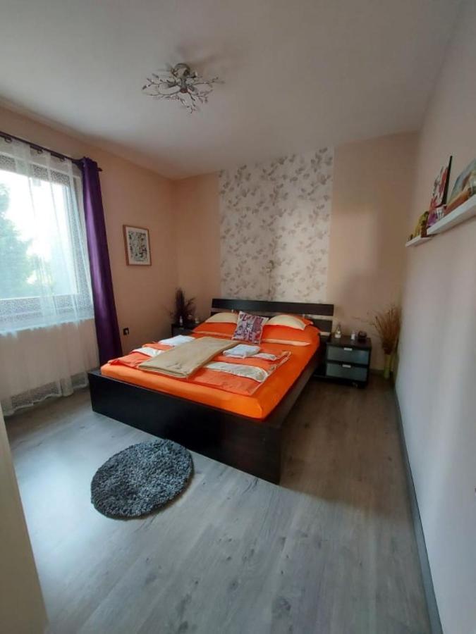 בלטונללה Nagcsalados Rozsa Apartman מראה חיצוני תמונה