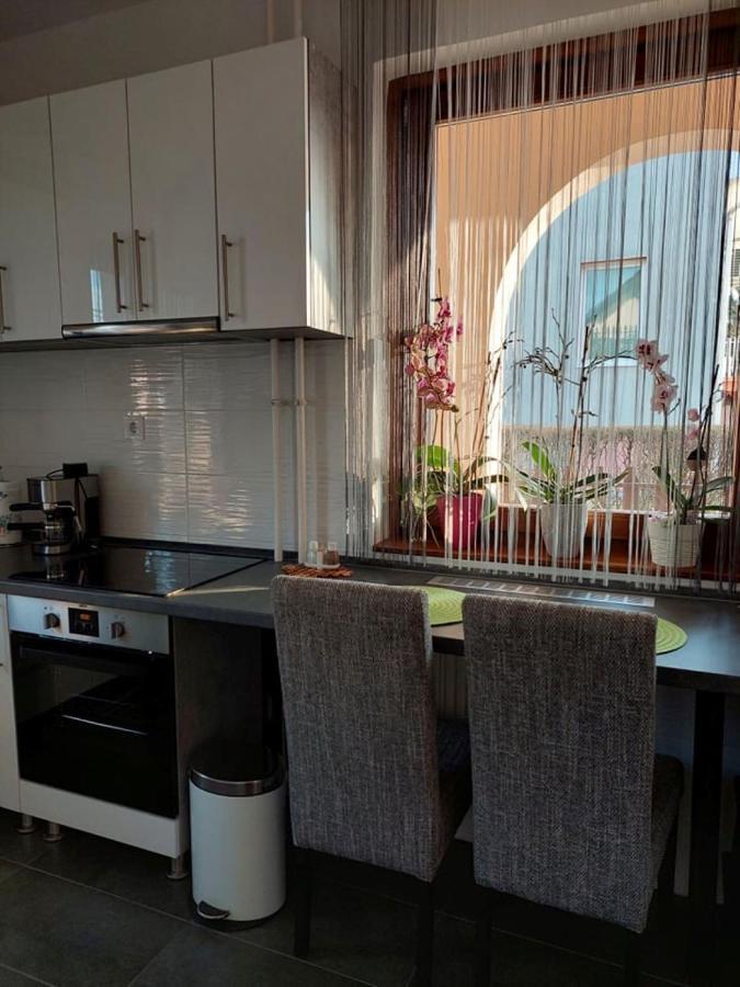 בלטונללה Nagcsalados Rozsa Apartman מראה חיצוני תמונה
