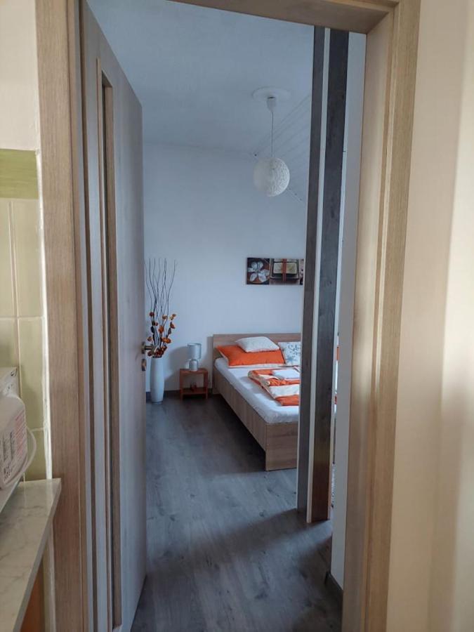 בלטונללה Nagcsalados Rozsa Apartman מראה חיצוני תמונה