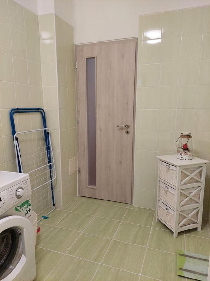 בלטונללה Nagcsalados Rozsa Apartman מראה חיצוני תמונה