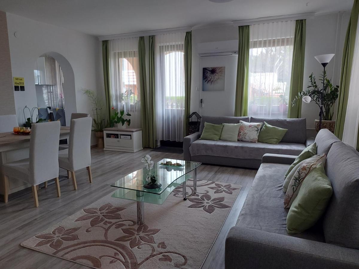 בלטונללה Nagcsalados Rozsa Apartman מראה חיצוני תמונה