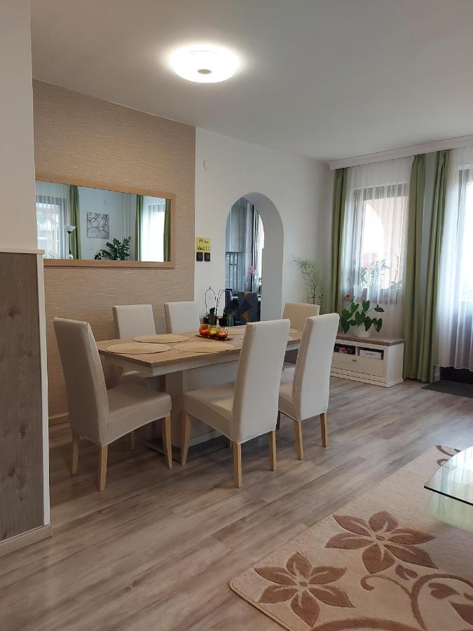 בלטונללה Nagcsalados Rozsa Apartman מראה חיצוני תמונה