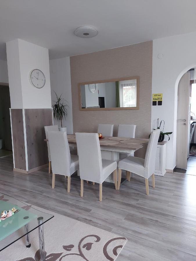 בלטונללה Nagcsalados Rozsa Apartman מראה חיצוני תמונה